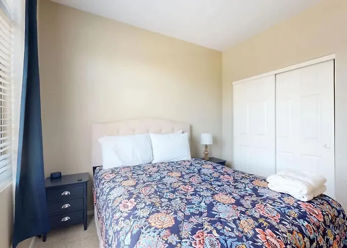 Sleeps 10 Heated Pool Putt Putt Dogs Welcome Holiday home