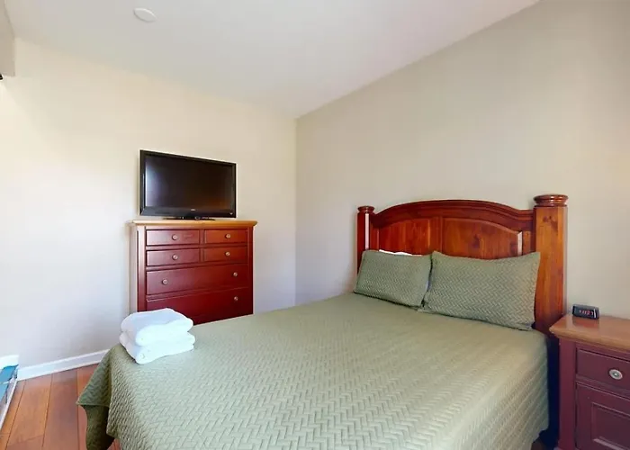 Sleeps 10 Heated Pool Putt Putt Dogs Welcome Chandler