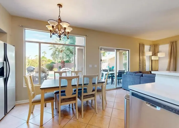 Holiday home Sleeps 10 Heated Pool Putt Putt Dogs Welcome Chandler