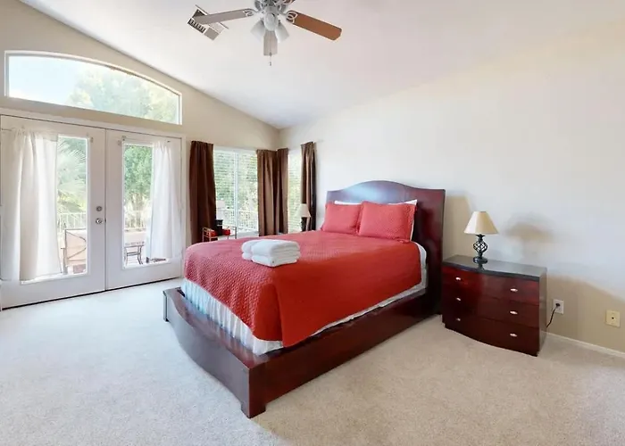 Holiday home Sleeps 10 Heated Pool Putt Putt Dogs Welcome Chandler