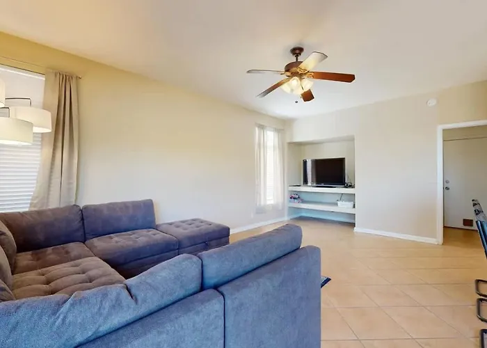 Sleeps 10 Heated Pool Putt Putt Dogs Welcome Holiday home *