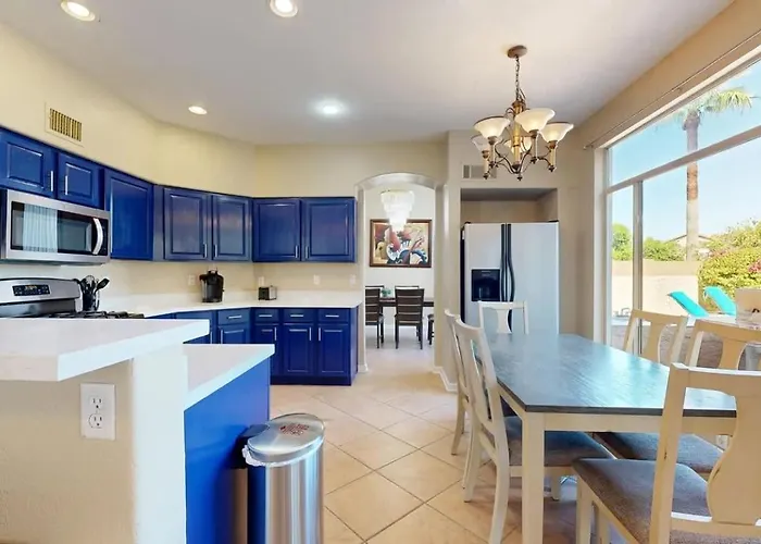 Sleeps 10 Heated Pool Putt Putt Dogs Welcome Chandler
