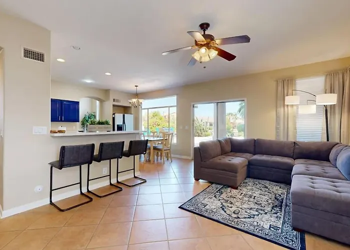 Sleeps 10 Heated Pool Putt Putt Dogs Welcome Holiday home *